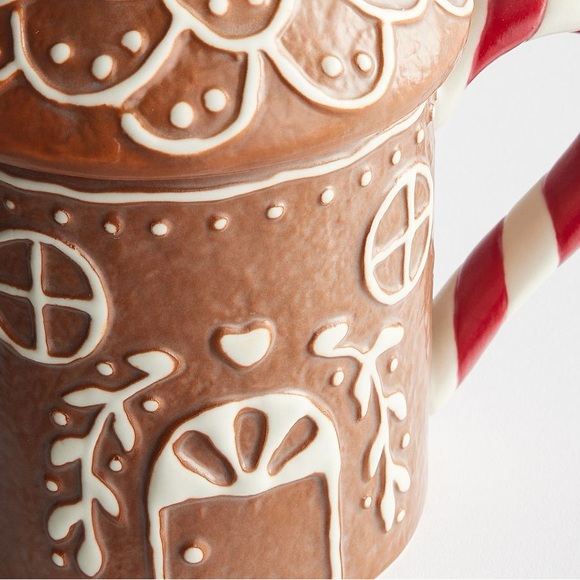 Pottery Barn Gingerbread House Lidded Stoneware Mug BNIB - Picture 3 of 11